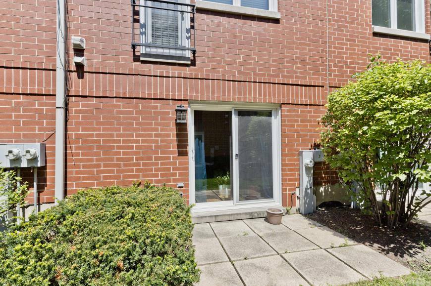 Townhouse for rent at 1827 W Oakdale #D, Chicago, IL 60660