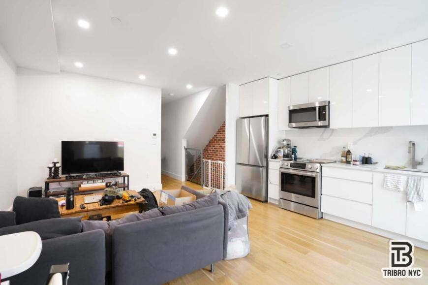 Apartment for rent at 13 N Elliott Place #4E, Brooklyn, NY 11205