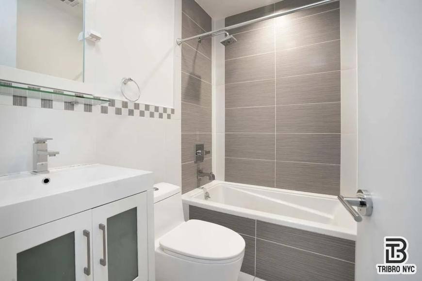 Apartment for rent at 34-59 Vernon Blvd #3A, Astoria, NY 11106