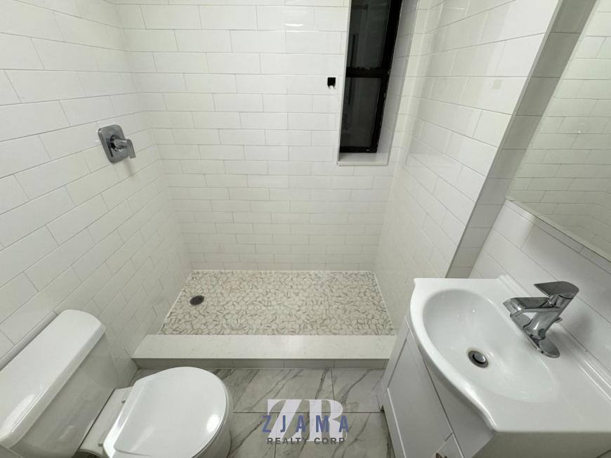 Apartment for rent at 350 Greene Ave #1A, Brooklyn, NY 11216