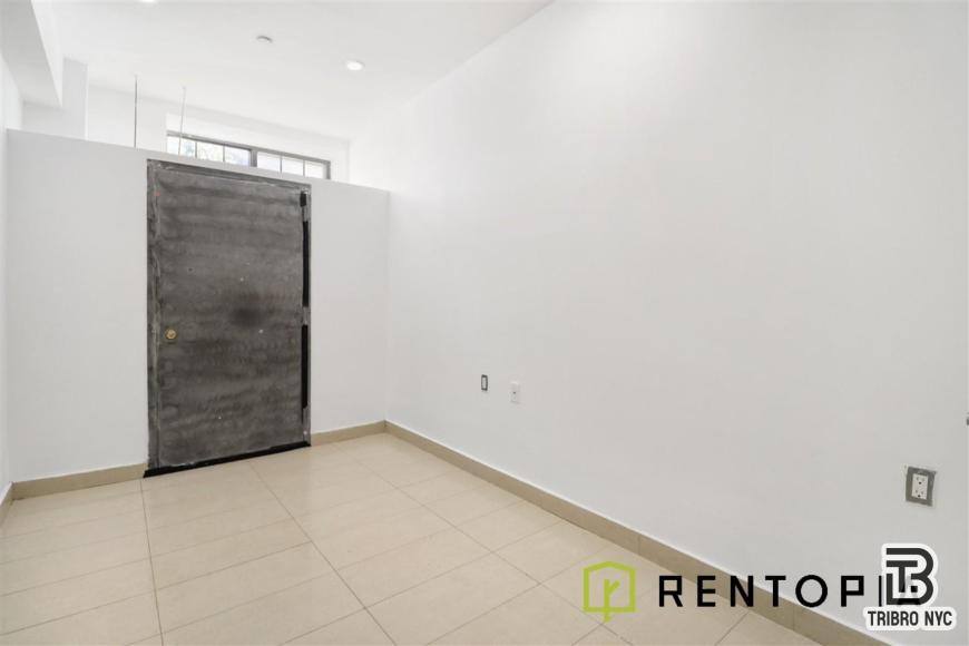 Apartment for rent at 771 Lexington Ave #1D, Brooklyn, NY 11221