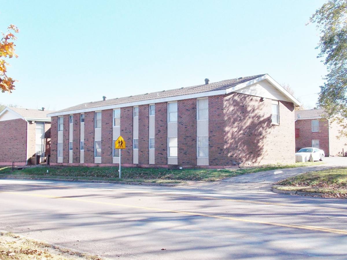 Apartment for rent at 320 E State St #4, Mountain Grove, MO 65711