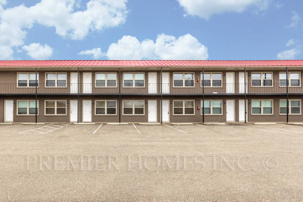 Apartment for rent at 714 S Wooster Ave #4, Strasburg, OH 44680