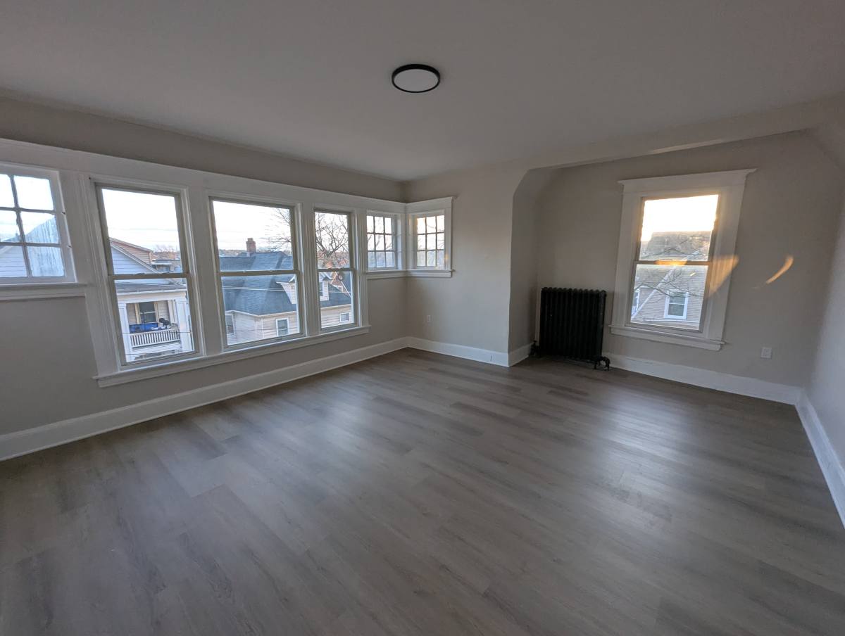 Apartment for rent at 184 Buckingham St #2, Waterbury, CT 06710