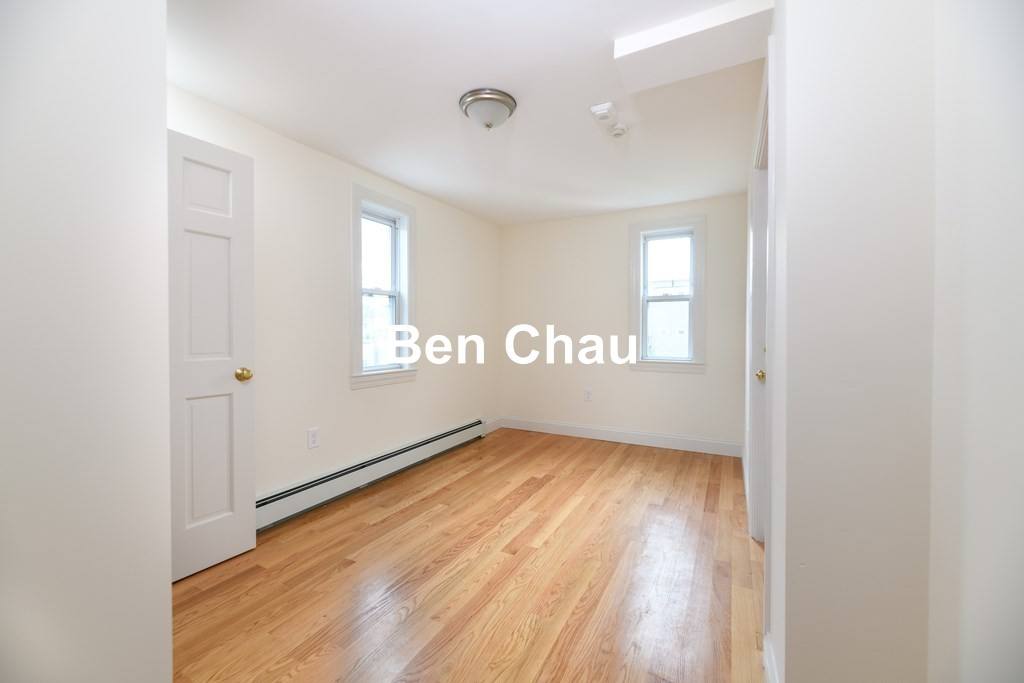 Apartment for rent at 305 Hurley St #2B, Cambridge, MA 02141