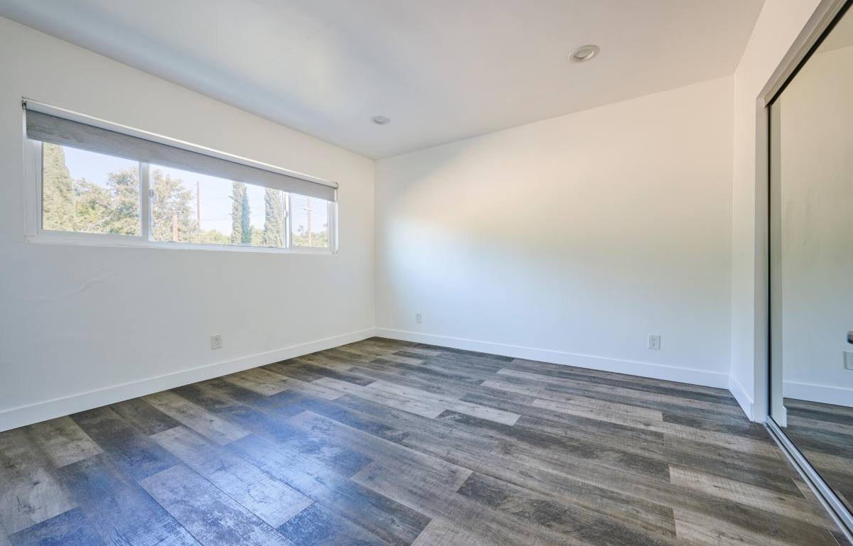 Apartment for rent at 1333 W 36th Place #3, Los Angeles, CA 90007