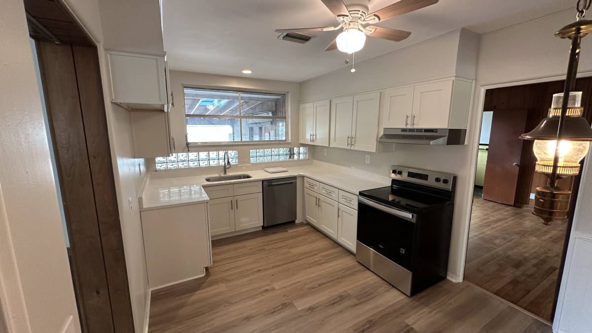 House for rent at 1166 Australia Ave, Daytona Beach, FL 32114