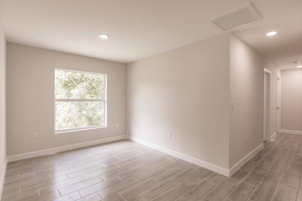 Townhouse for rent at 4780 15th St SW, Lehigh Acres, FL 33973