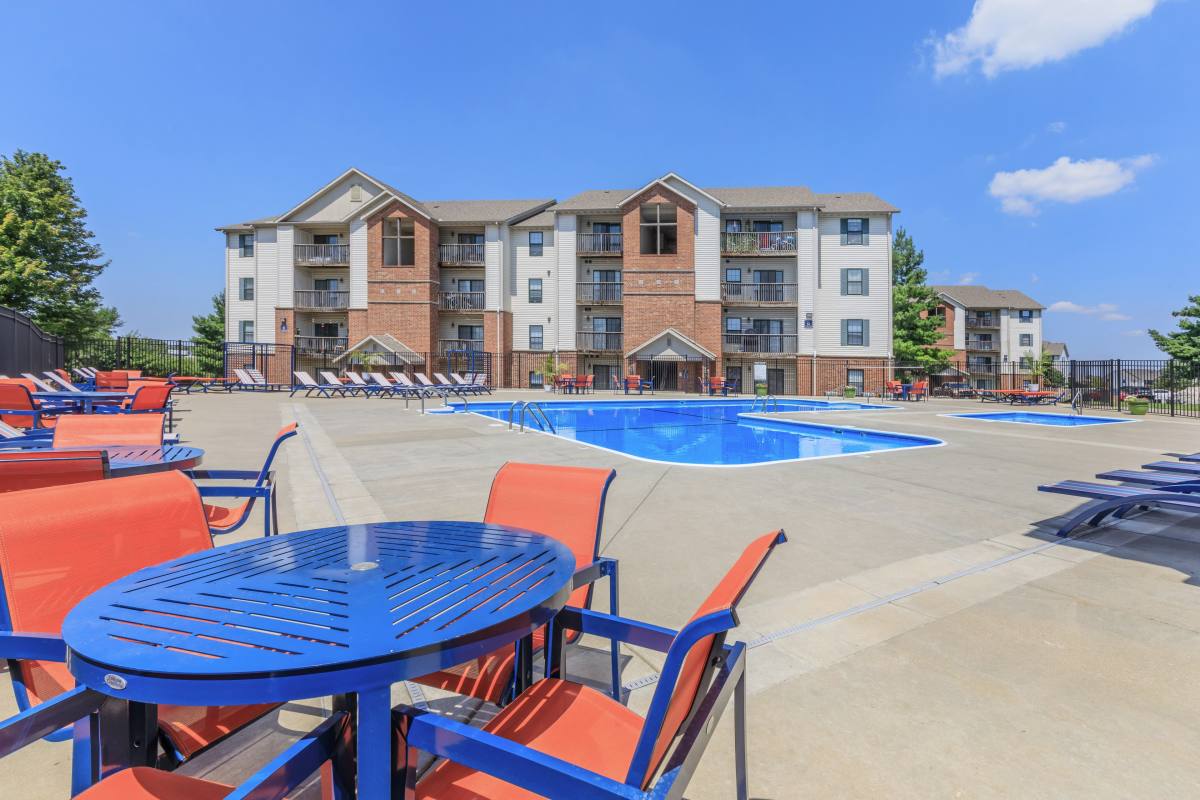 Apartment for rent at Orchard Park, 2601 N Cresthaven Ave, Springfield, MO 65803