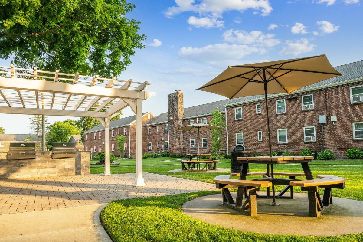 Apartment for rent at Eagle Rock at Huntington Station, 156 E Pulaski Rd, Huntington Station, NY 11746