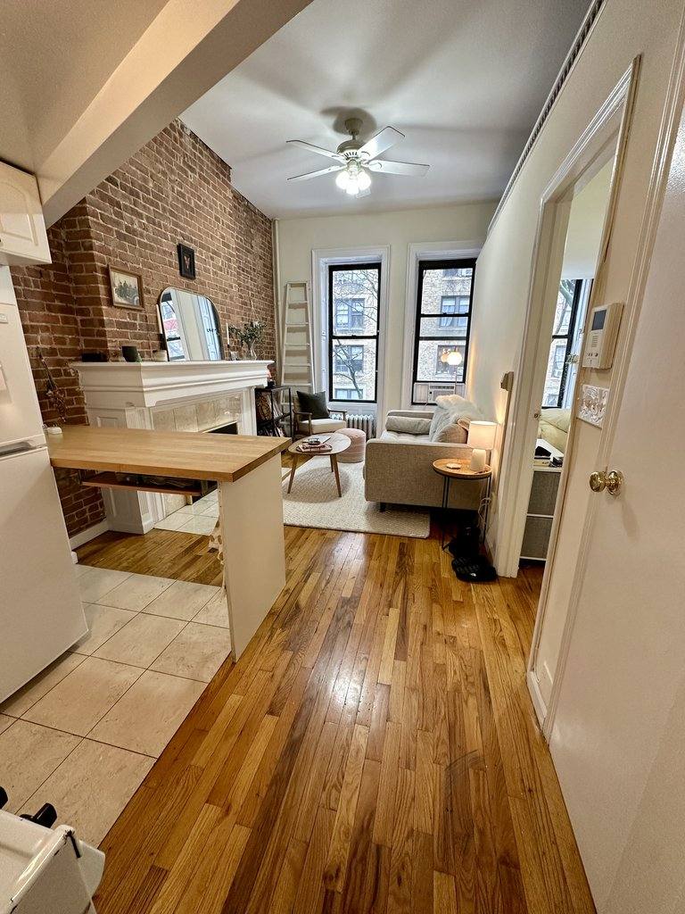 Townhouse for rent at 73 W 68th St #4, New York, NY 10023