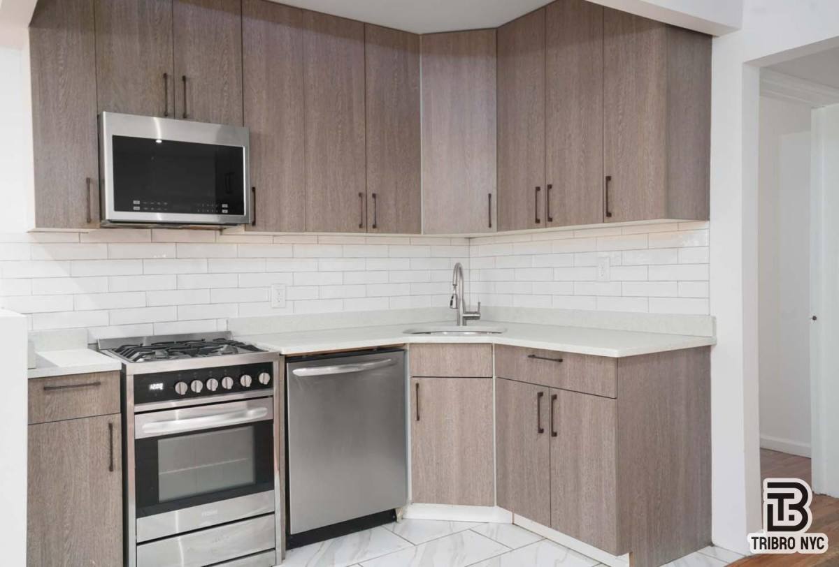 Apartment for rent at 1309 Decatur St #1E, Brooklyn, NY 11207
