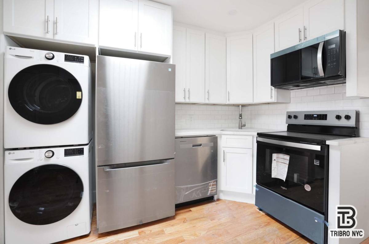 Apartment for rent at 149 E 116th St #2D, New York, NY 10029