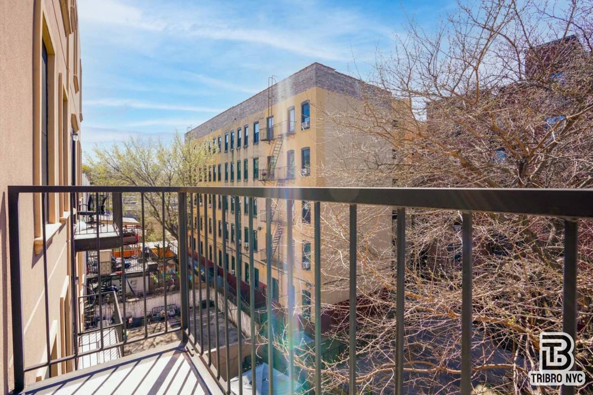 Apartment for rent at 516 E 147th #2T, Bronx, NY 10455
