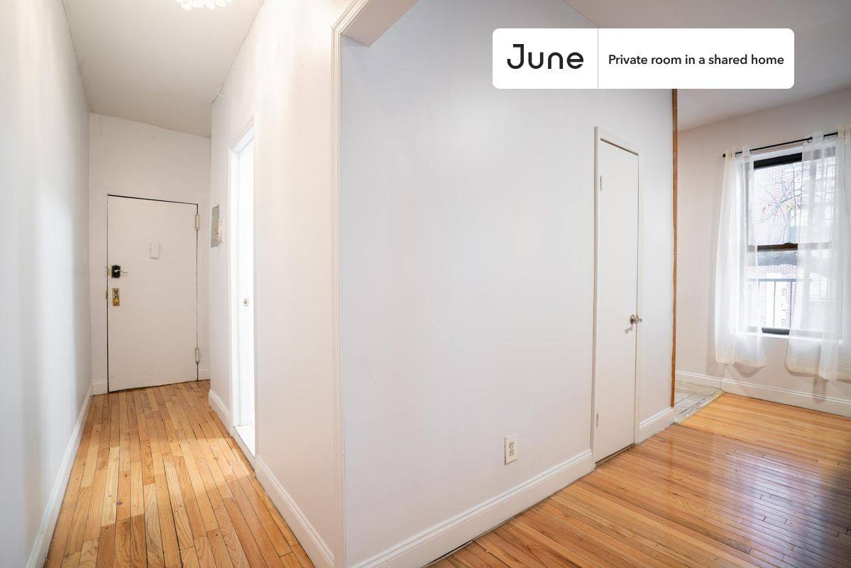 Apartment for rent at 81 W 124th St #A, New York, NY 10027