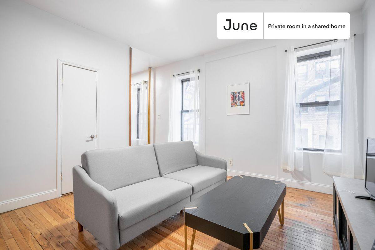 Apartment for rent at 81 W 124th St #A, New York, NY 10027