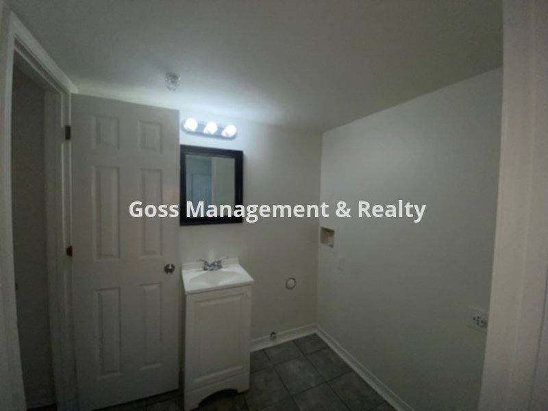 Townhouse for rent at 1801 Labette Manor Dr #1, Little Rock, AR 72205