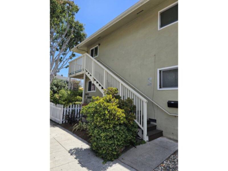 Apartment for rent at 435 Washington St, Santa Cruz, CA 95060