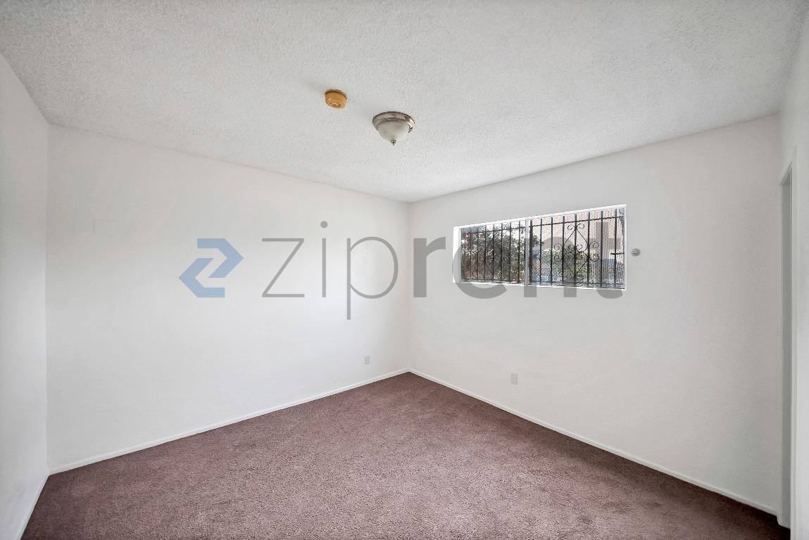 Apartment for rent at 2458 Normandie Ave #2, Los Angeles, CA 90007