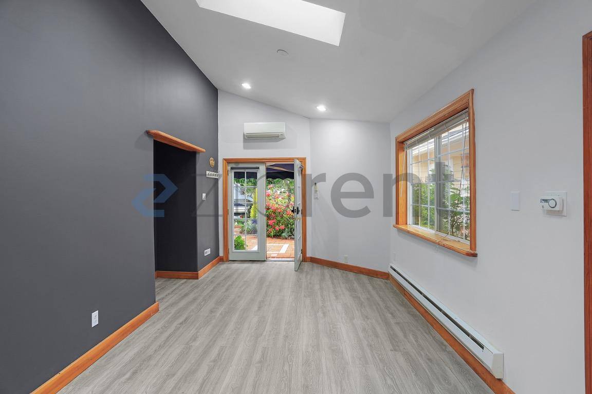House for rent at 1202 NE 162nd St, Seattle, WA 98155