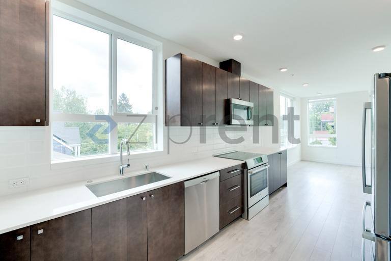 Townhouse for rent at 1490 NW 75th St, Seattle, WA 98117