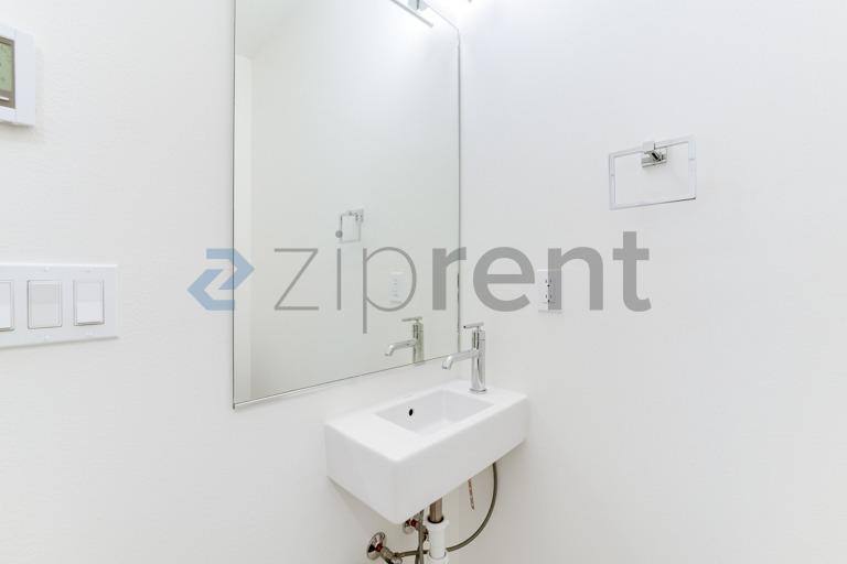 Townhouse for rent at 1490 NW 75th St, Seattle, WA 98117