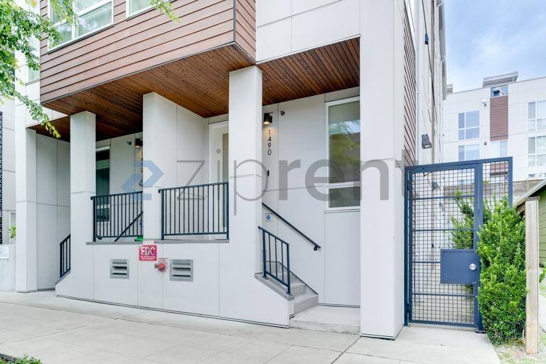 Townhouse for rent at 1490 NW 75th St, Seattle, WA 98117
