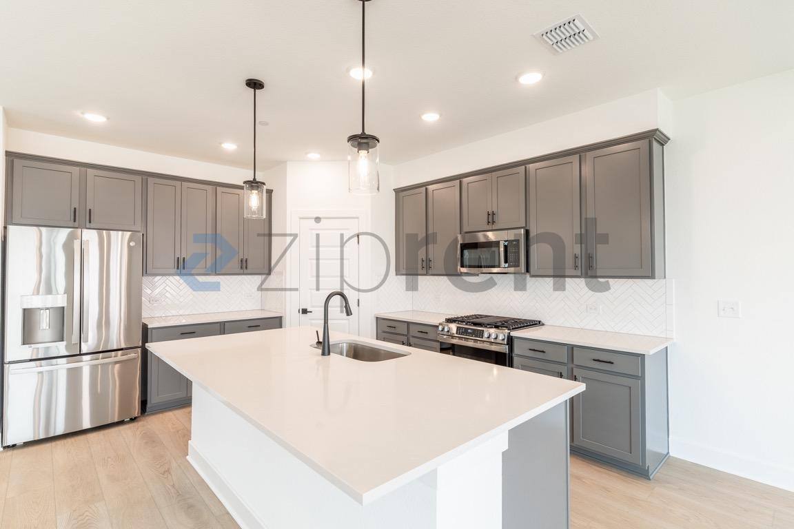 Townhouse for rent at 1016 Brickell Lp #B, Austin, TX 78744