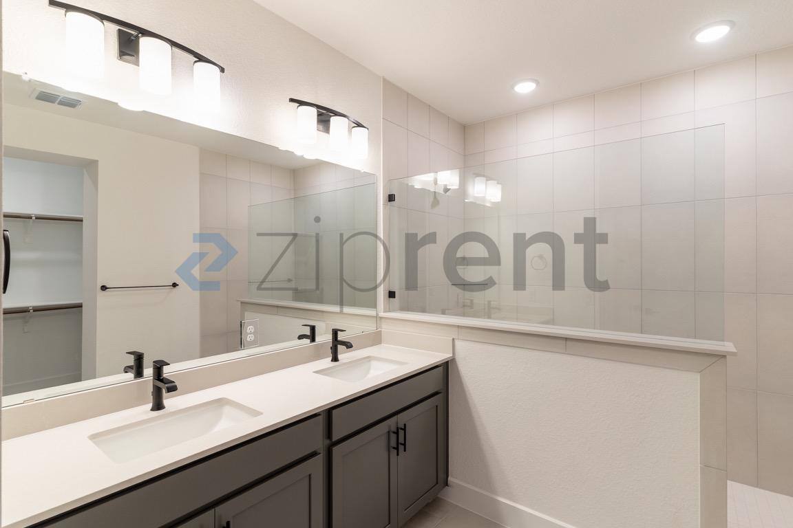 Townhouse for rent at 1016 Brickell Lp #B, Austin, TX 78744