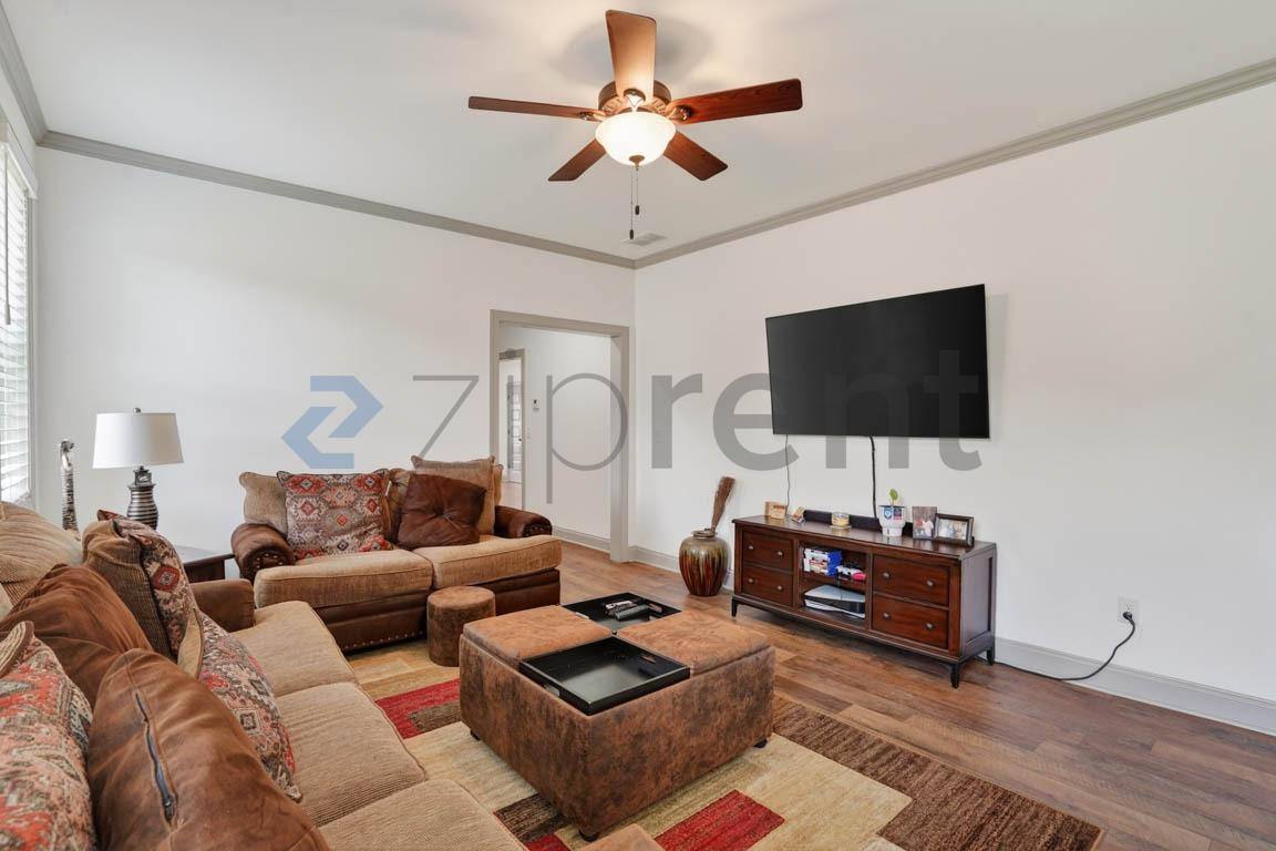 House for rent at 1934 Elizabeth St, Statham, GA 30666