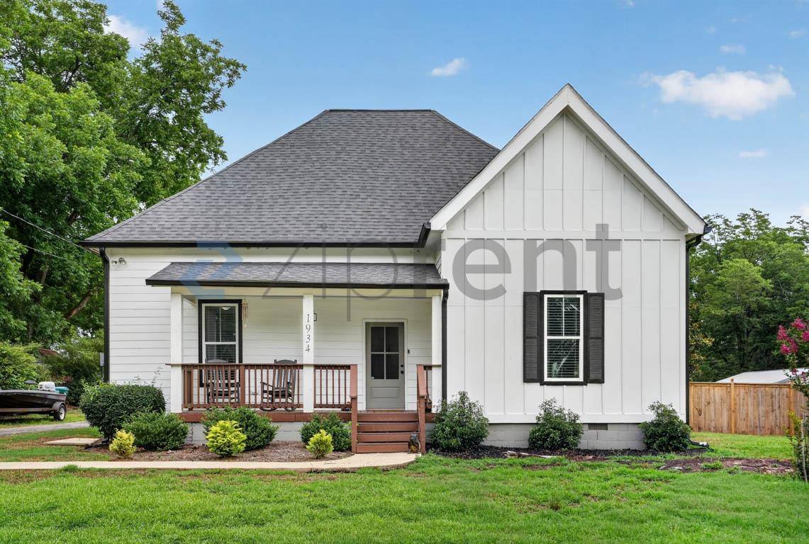 House for rent at 1934 Elizabeth St, Statham, GA 30666