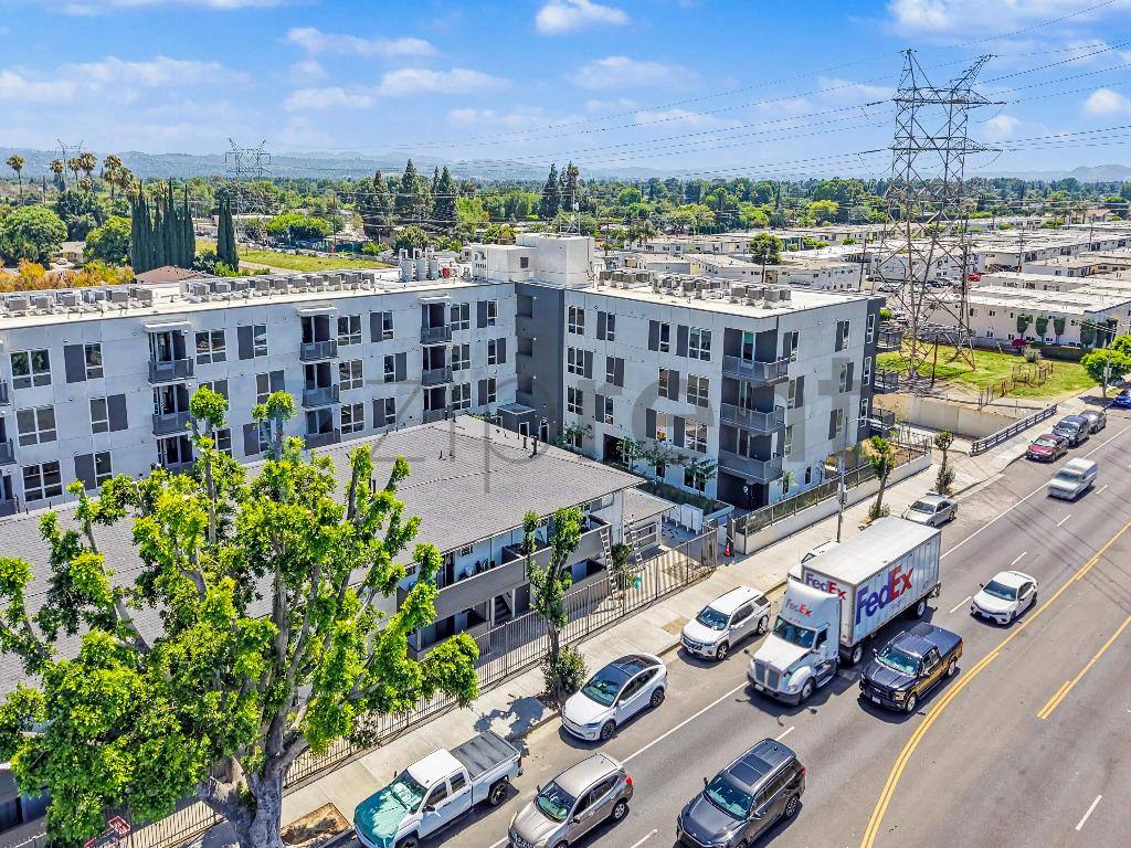 House for rent at 18900 Parthenia St #310, Northridge, CA 91324