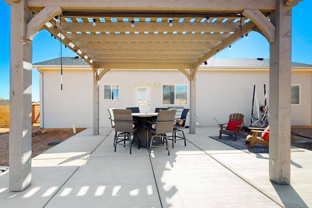 House for rent at 1030 E Canyon Dr, Kanab, UT 84741