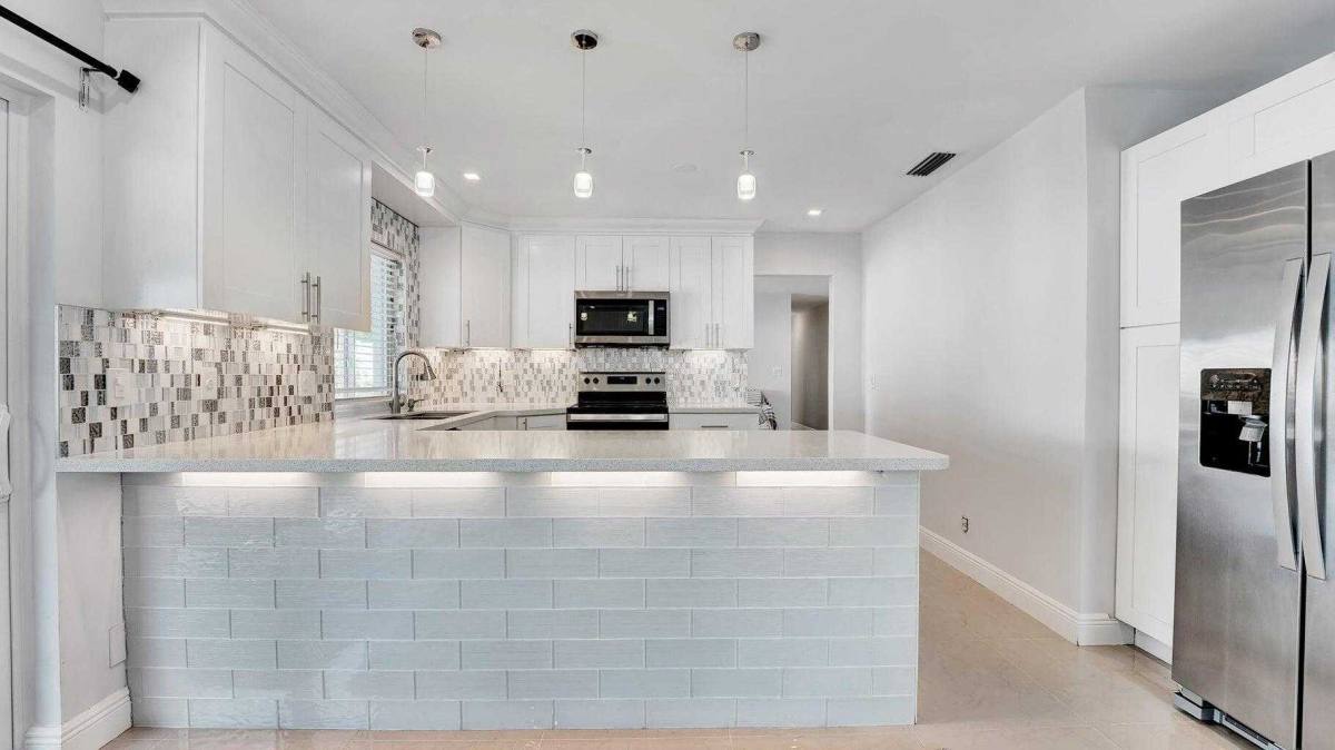 Apartment for rent at 2941 Angler Dr, Delray Beach, FL 33445