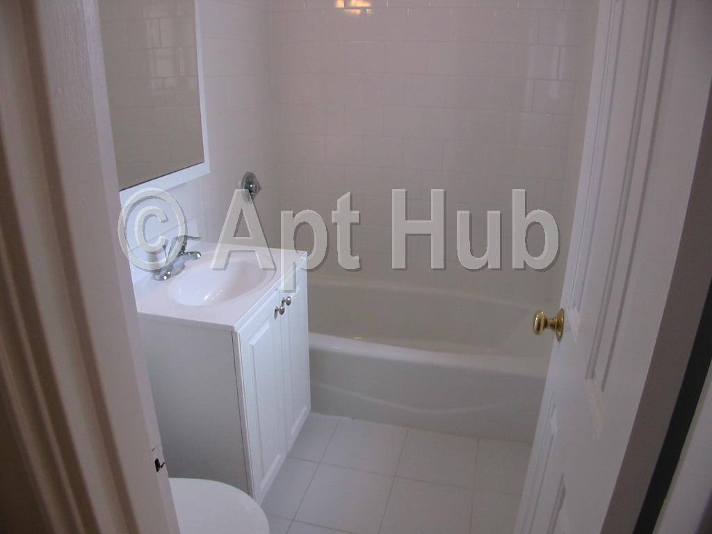 Apartment for rent at 60 Brattle St, Cambridge, MA 02138