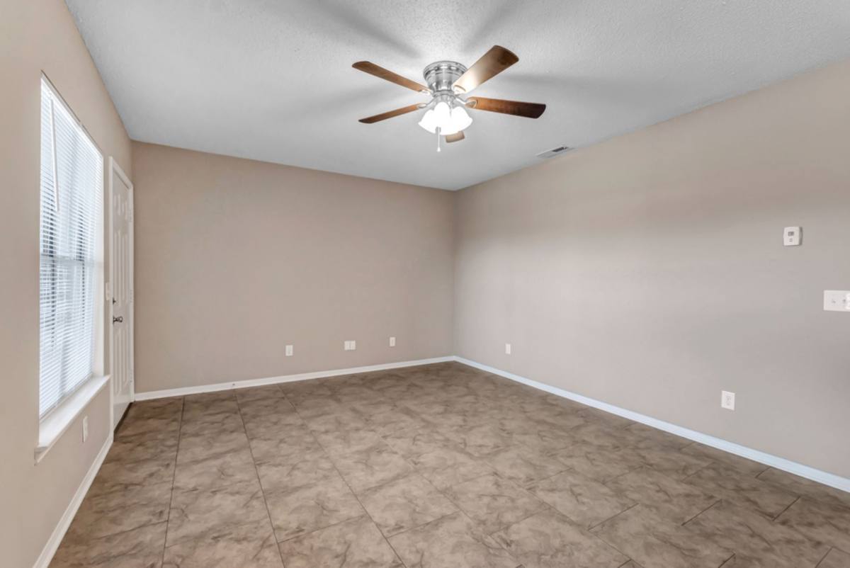 Apartment for rent at 615 Locke Six Rd, Killen, AL 35645