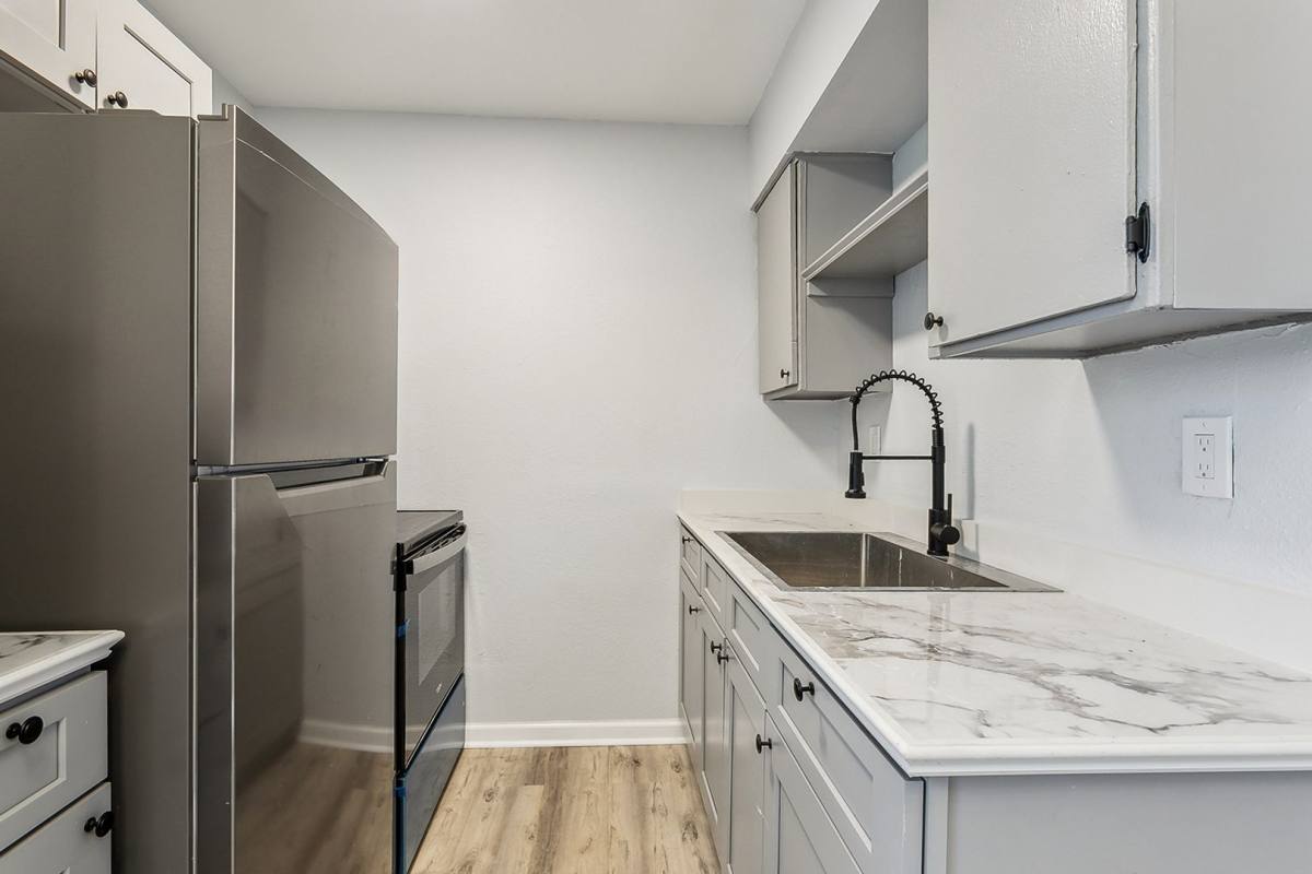 Apartment for rent at 938 Brown Ave, Harvey, LA 70058