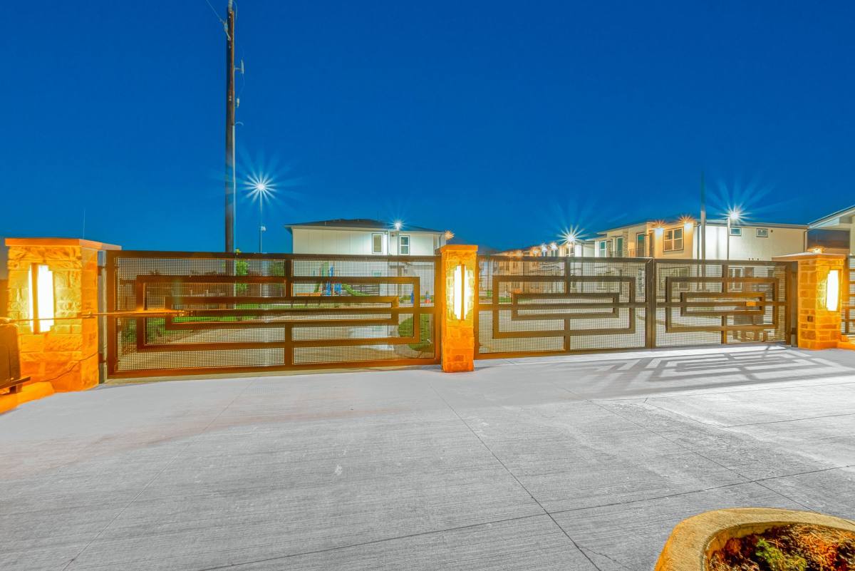 Townhouse for rent at 10719 Mason Rd, Richmond, TX 77406