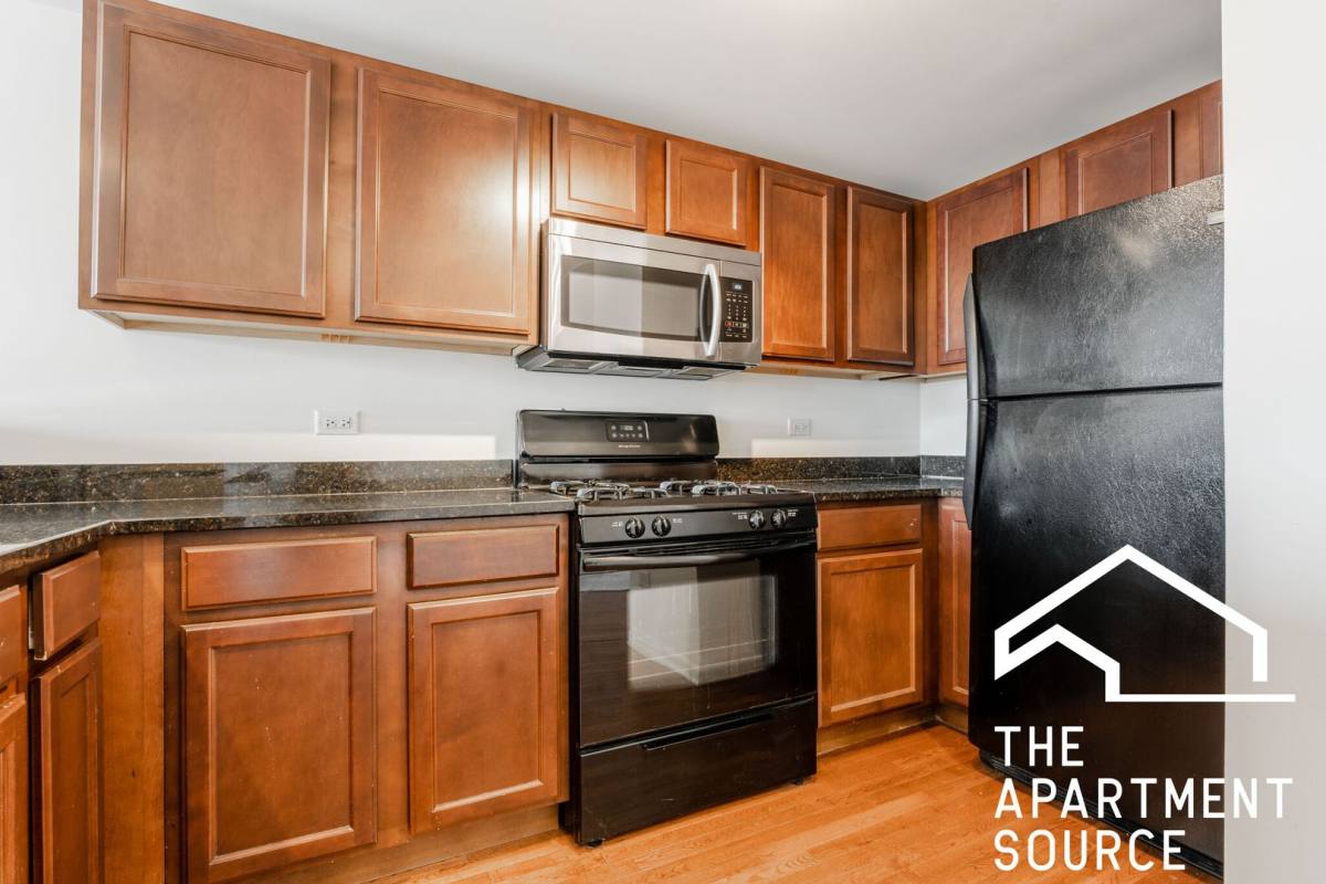 Apartment for rent at 4217 W Irving Park Rd, Chicago, IL 60641