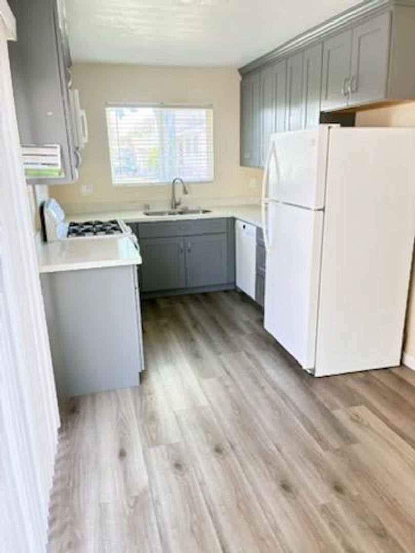 Apartment for rent at 451 Carneros Ave, Sunnyvale, CA 94086
