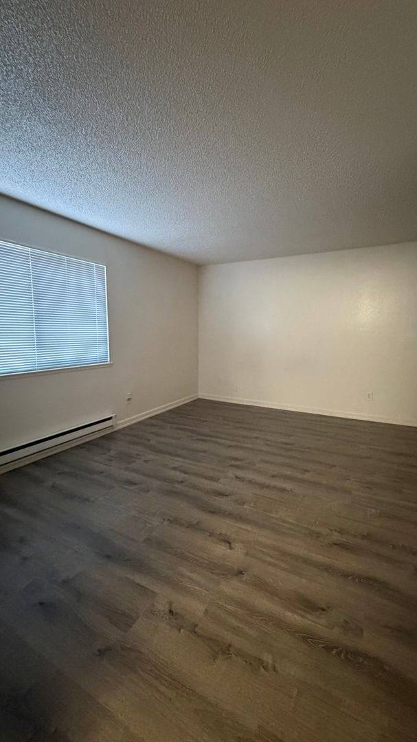 Apartment for rent at 3555 S Bascom Ave, Campbell, CA 95008