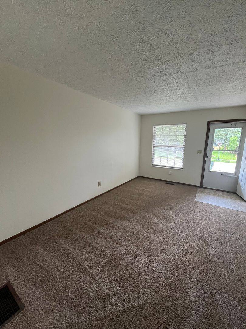 Apartment for rent at 8795 Creve Coeur Lane, Powell, OH 43065