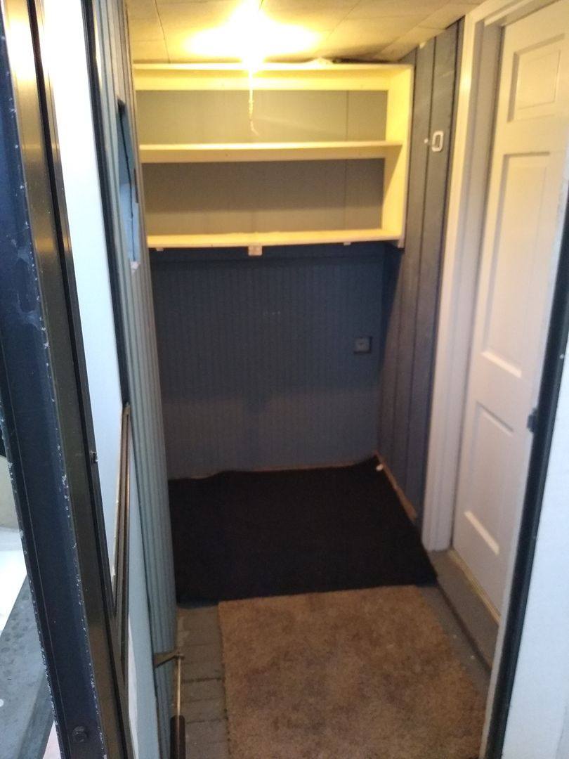Apartment for rent at 616 Agate St, Astoria, OR 97103