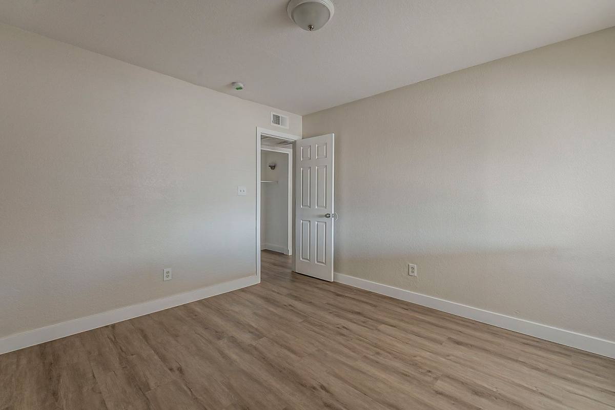 Townhouse for rent at 3041 N 24th Lane, Phoenix, AZ 85015
