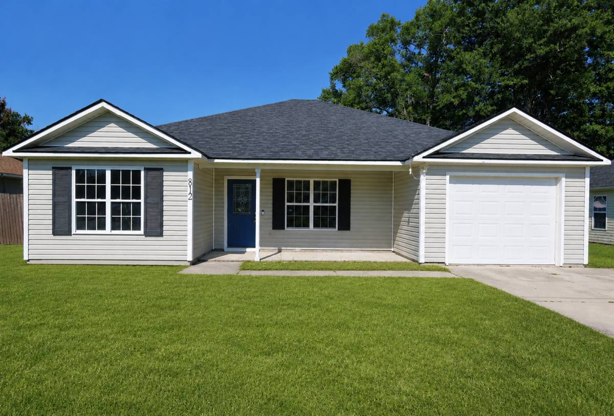 House for rent at 812 Madelyn St, Hahira, GA 31632