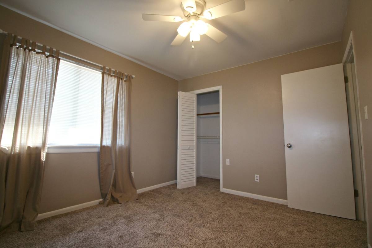 Townhouse for rent at 115 Hughes St #NE, Fort Walton Beach, FL 32548