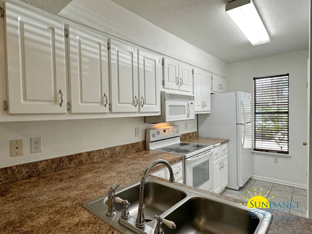 Townhouse for rent at 308 Woodrow St, Fort Walton Beach, FL 32547