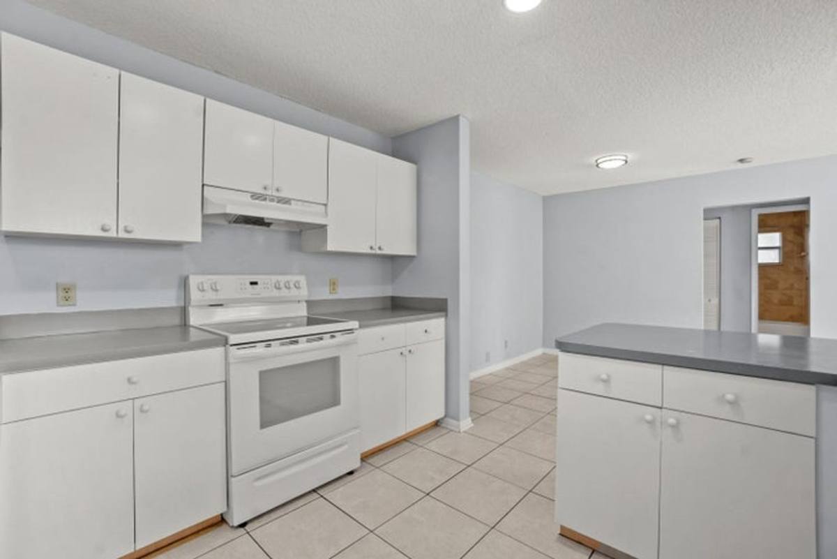 House for rent at 4128 Chestnut Ave, Palm Beach Gardens, FL 33410