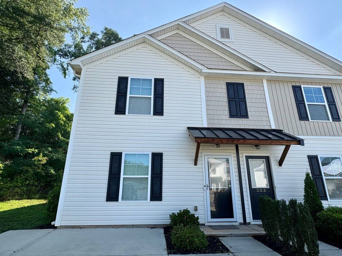 House for rent at 201 Royal Way, Pendleton, SC 29670