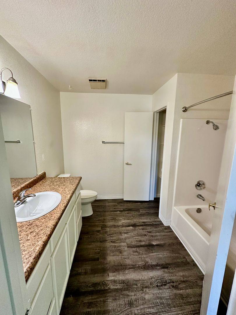 Apartment for rent at 4922 Vir Mar St, Fair Oaks, CA 95628